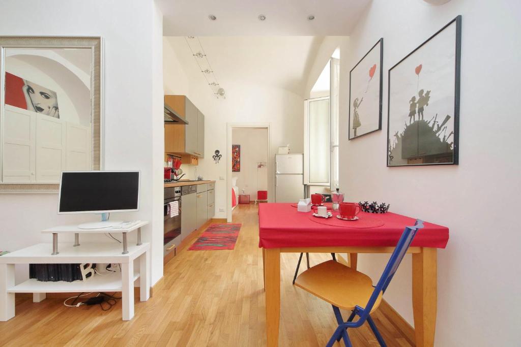 Cozy apartment at the main train station - 4