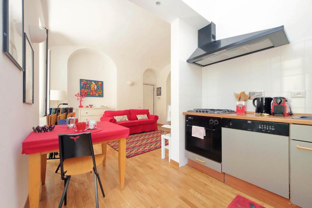 Cozy apartment at the main train station - 5