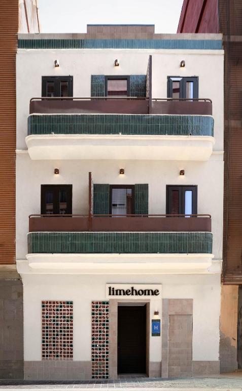 Limehome Valencia Carrer d'Ernest Anastasio - 4