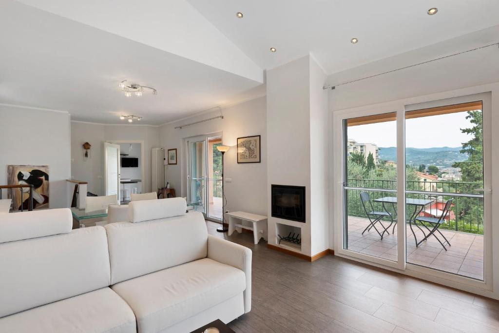 Villa Capo Berta View - 4