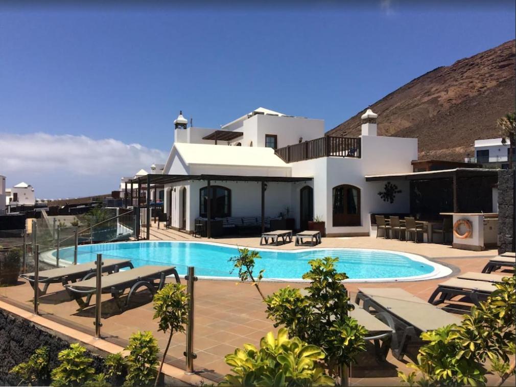 Ocean View - Luxury villa with dream-like sea views - 3