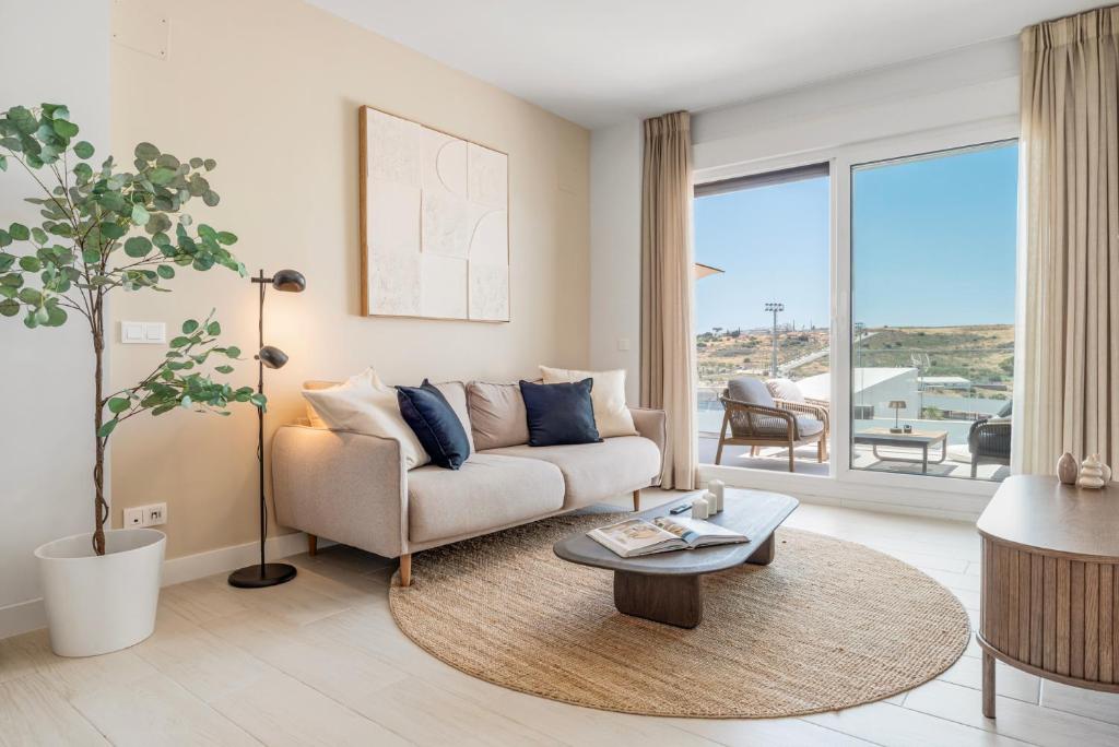 2BR Penthouse with Spacious Terrace - 1