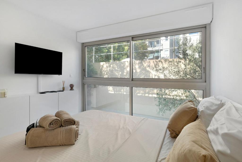 Cosy and Central - 5