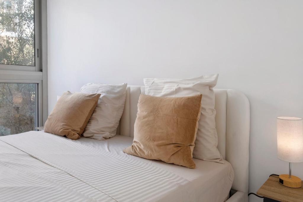 Cosy and Central - 3