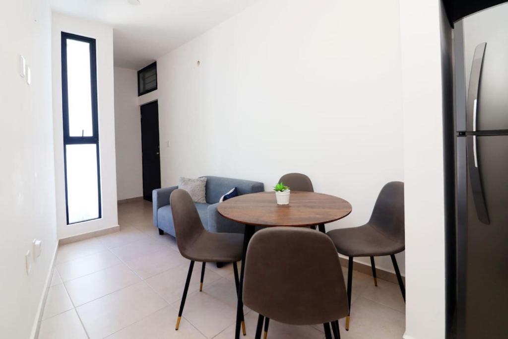 Acogedor departamento con balcon y alberca en roof - 1
