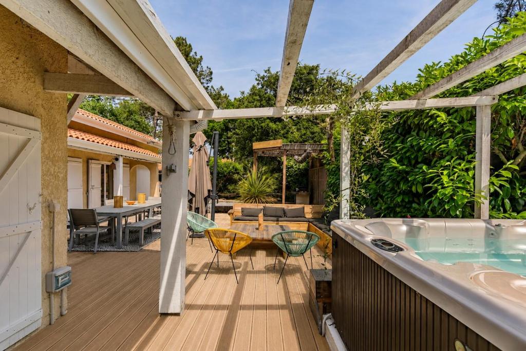maison familiale à 2 pas du lac,avec spa, à la Gde Escoure-grives - 2
