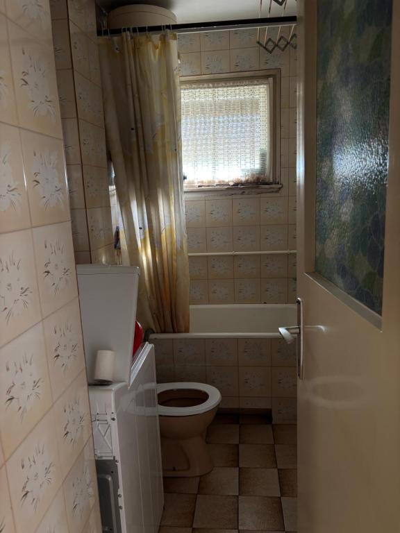 Sladjin stan blizu fona i Vma 15 minuta do hrama Svetog Save i kliničkog centra Srbije - 3