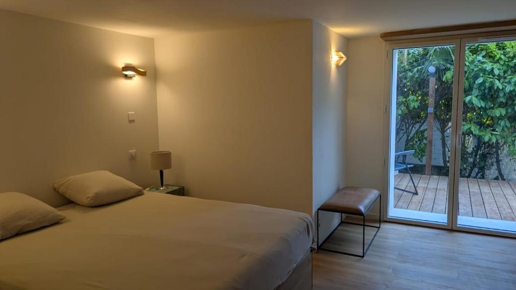 Spacious appartement with garden - 3