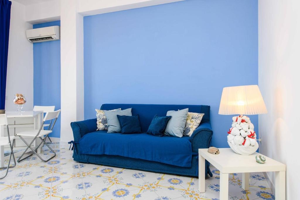 Apartment with panoramic terrace 100 meters from the sea - 3