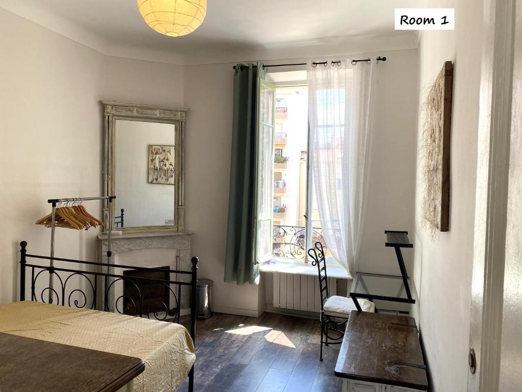 Nice Center Room - 3