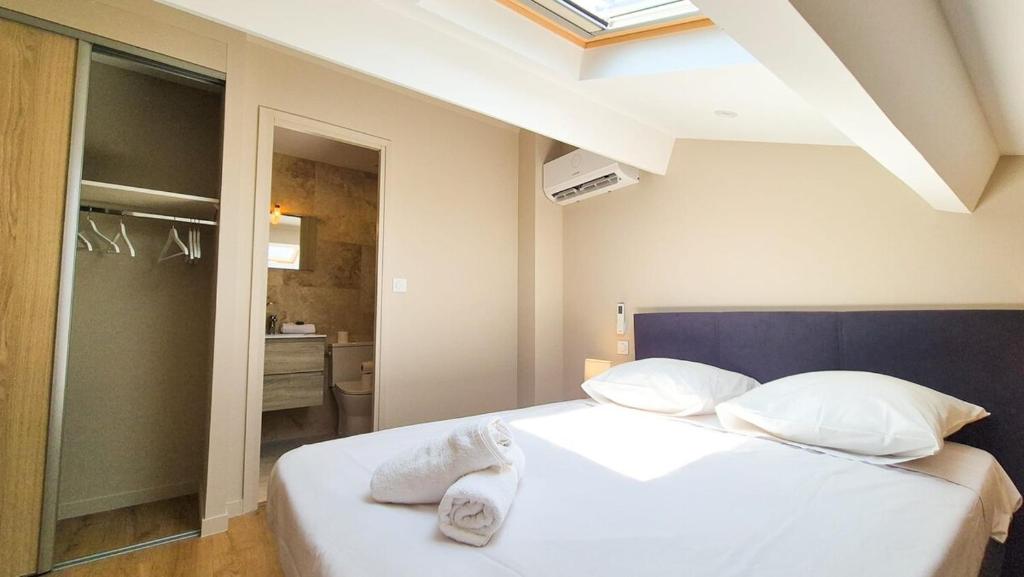 Studio neuf en duplex - AC - WIFI - Proche plage - 4
