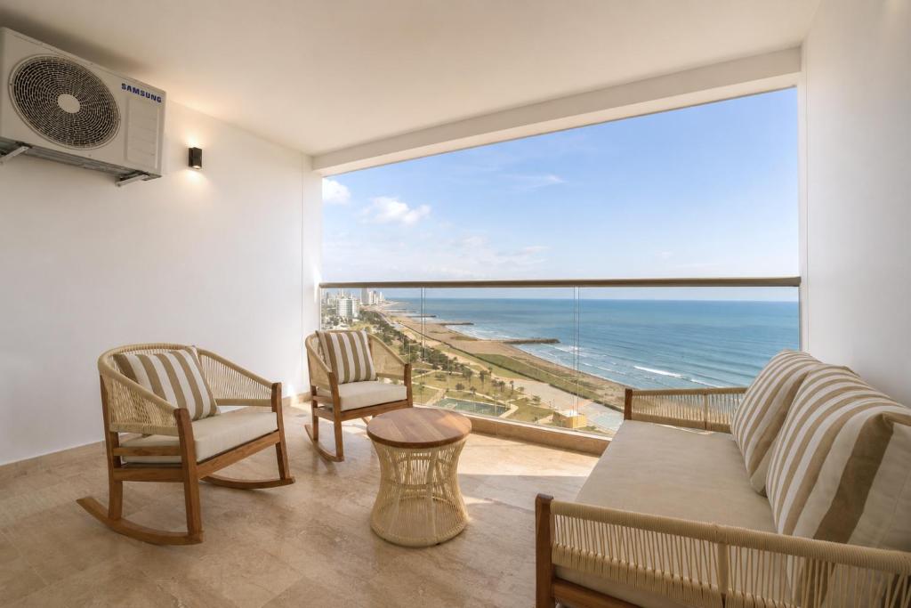 Seaside Serenity and Style - 2