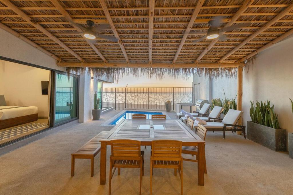 Oceanfront 2BR Home with Pool, BBQ & Terrace - 3