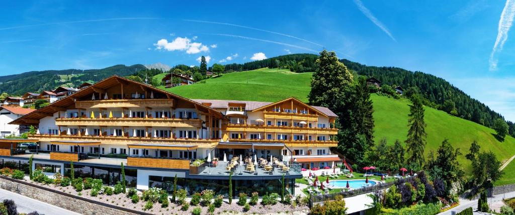 Hotel Furstenhof — Hotel in Scena