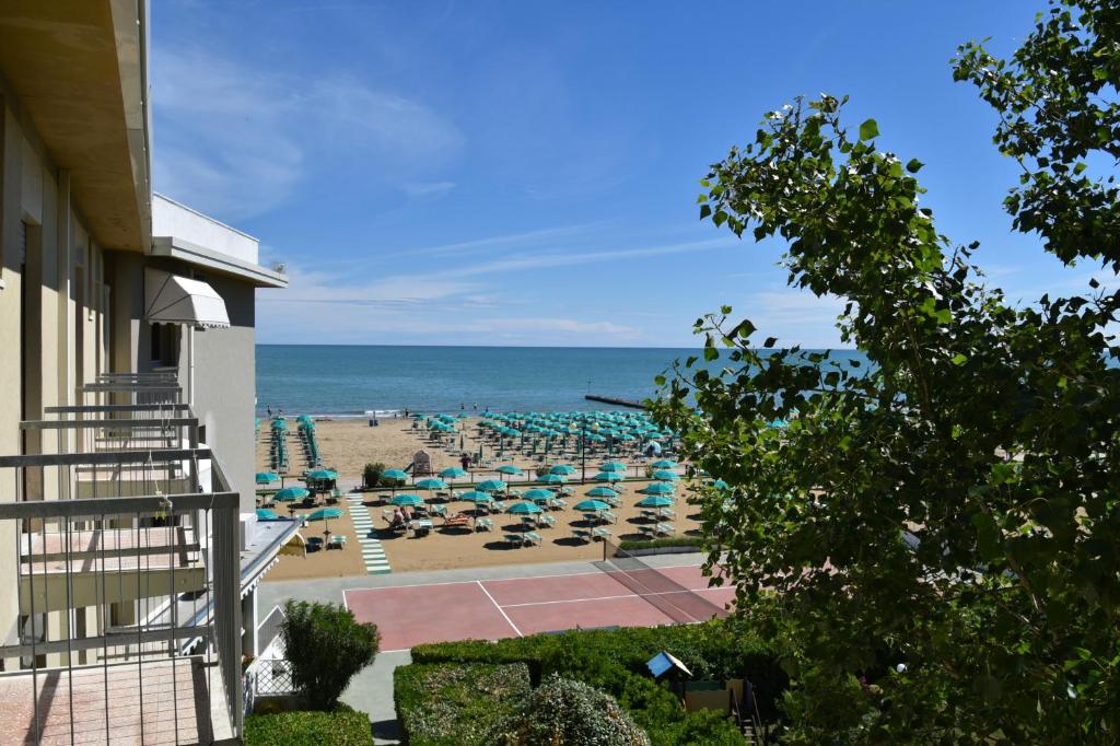 Hotel Janeiro Frontemare - 1