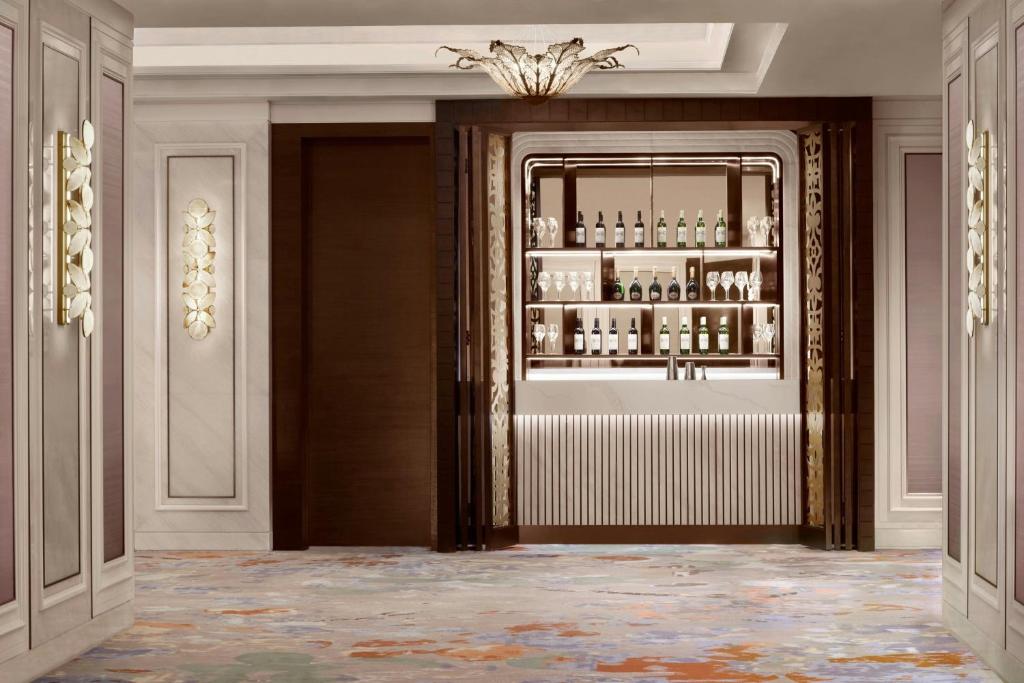 Bar/lounge