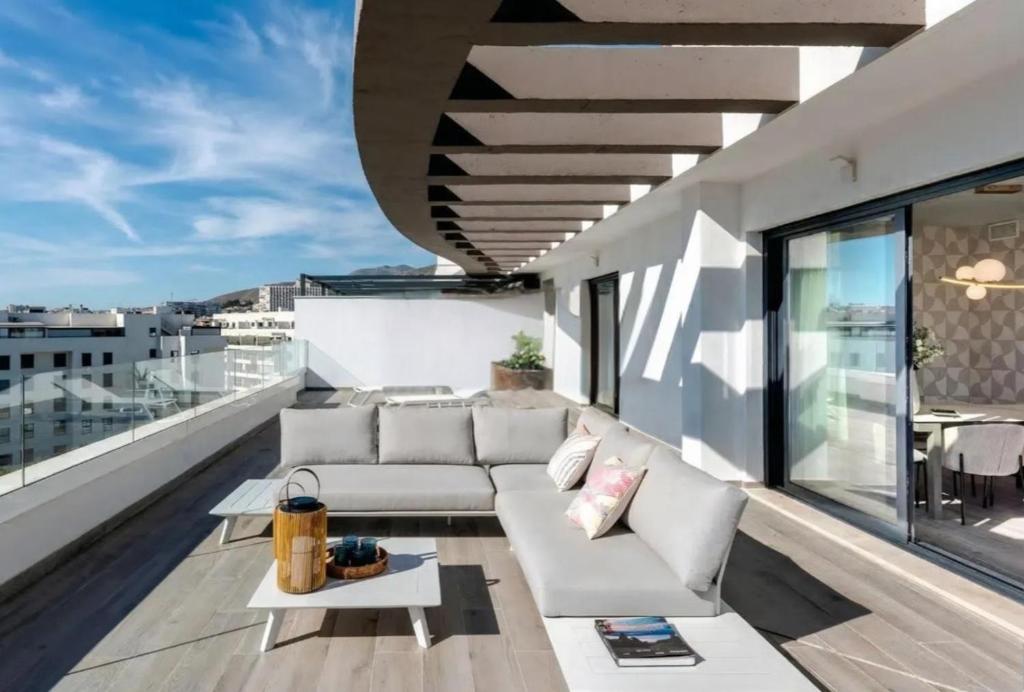 New luxury penthouse near the beach - 2