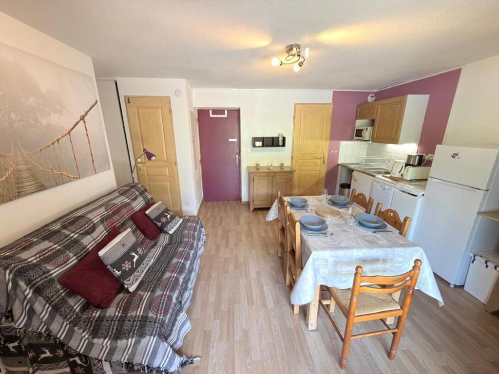Appartement avec terrasse face aux pistes - 4 pers. - FR-1-266-323 - 1