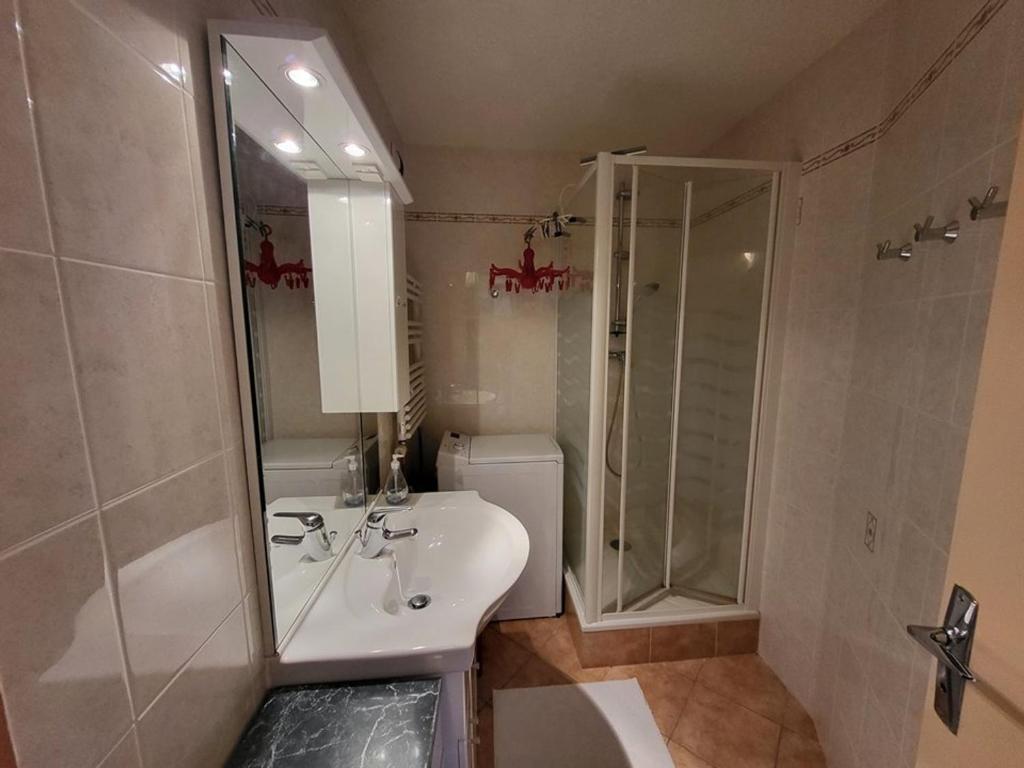 Appartement avec balcon - 4 pers. - FR-1-266-316 - 5
