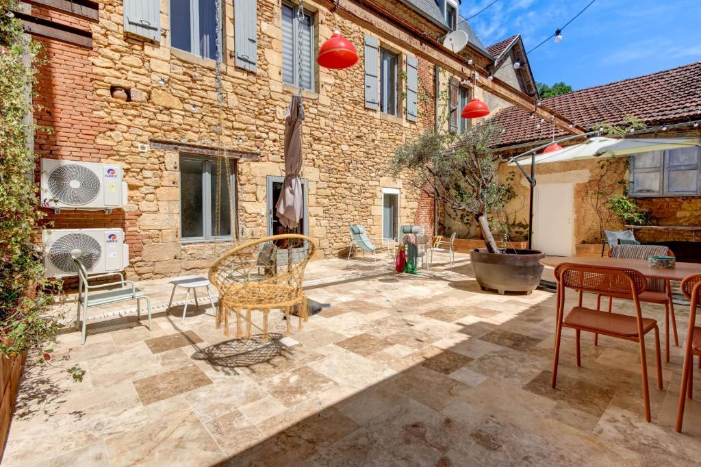 Comfy 4-person apartment with terrace Le Puit de Sarlat - 2