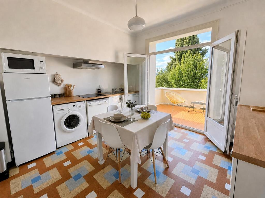 ESCALE - Grand T3 calme - Terrasse - Parking - 2