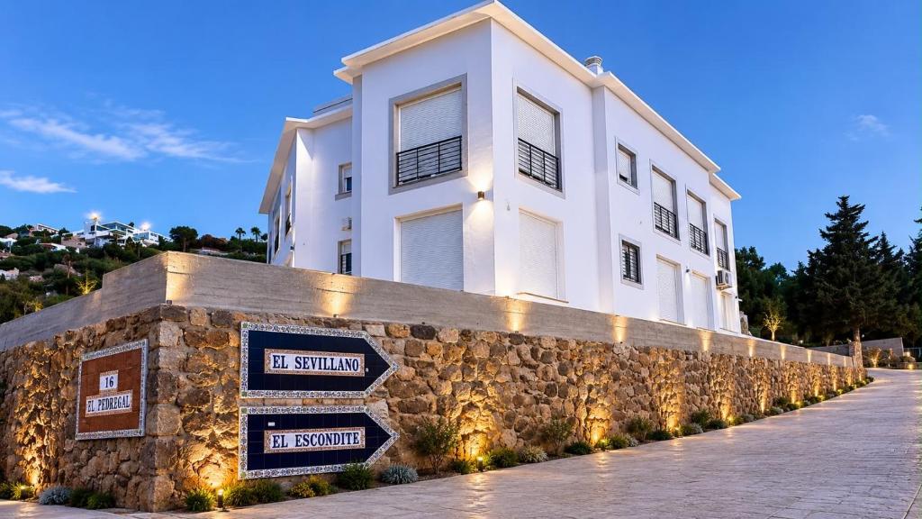 Zahara Suites Apartments - 1