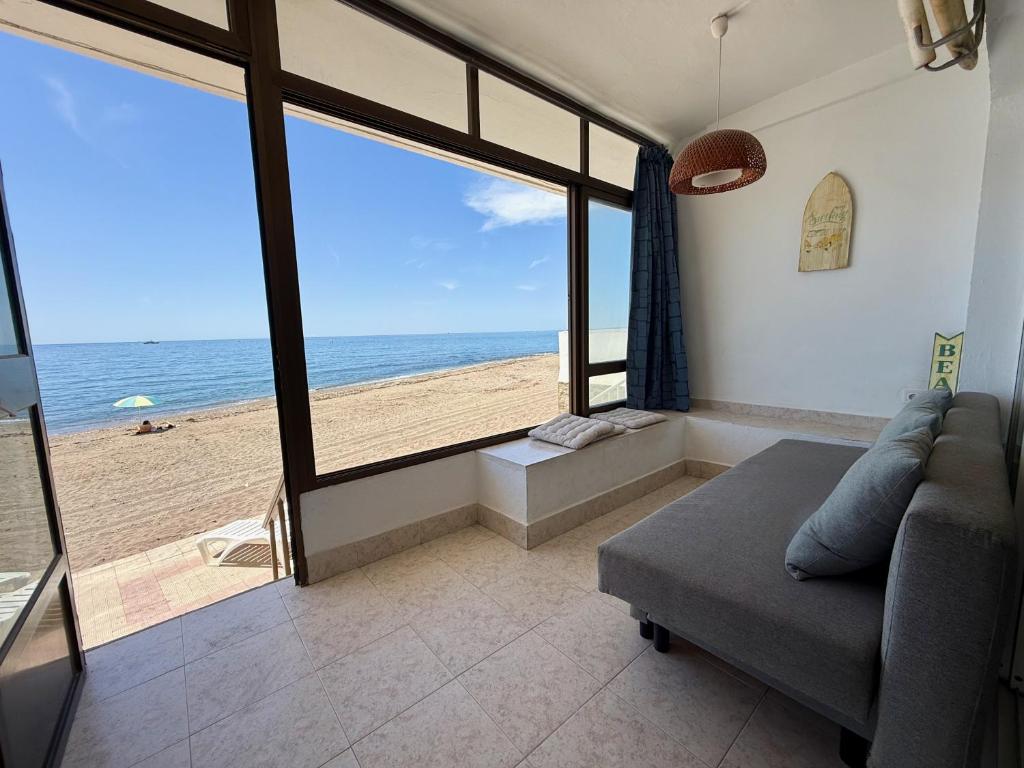 Malibu Beachfront Terrace - 3