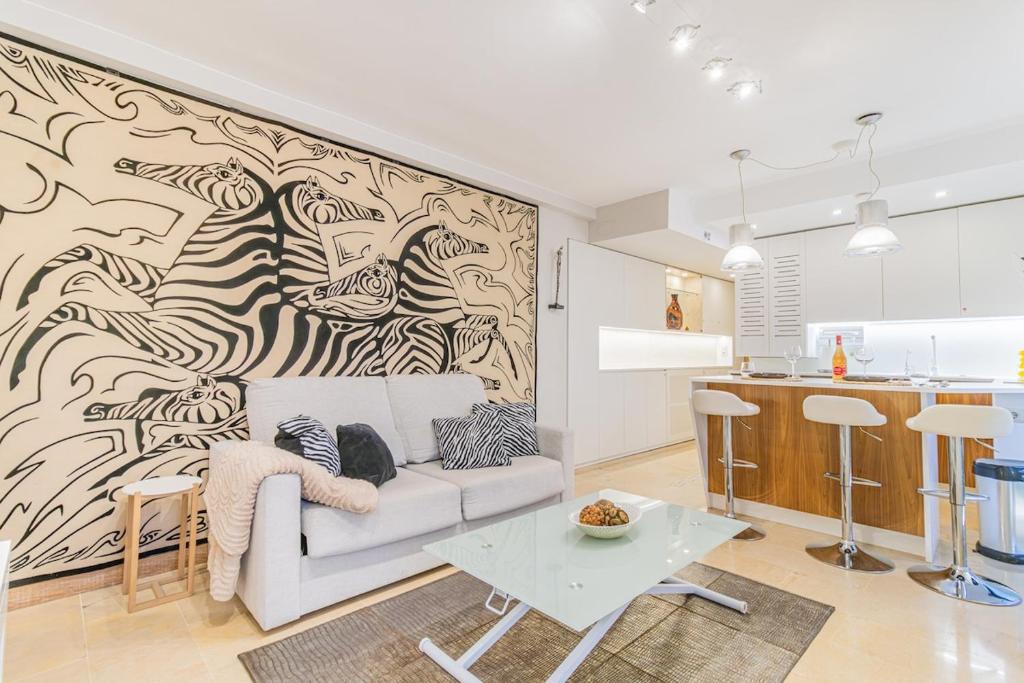DuPont Suite 2 I Comfort I 2 Guests I 1 Bedroom I 1 Bathroom I PILAR - 1