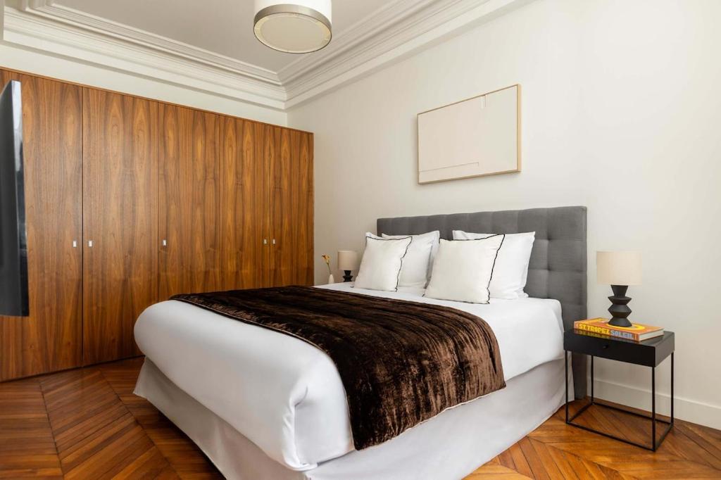 Stylish Flat 2 Bedroom - 4