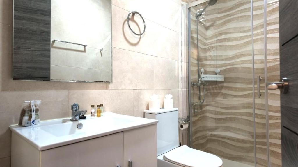 BAJ - Renovated Apartments on Bajondillo Seafront - Quiet Pedestrian Street, AC - 4