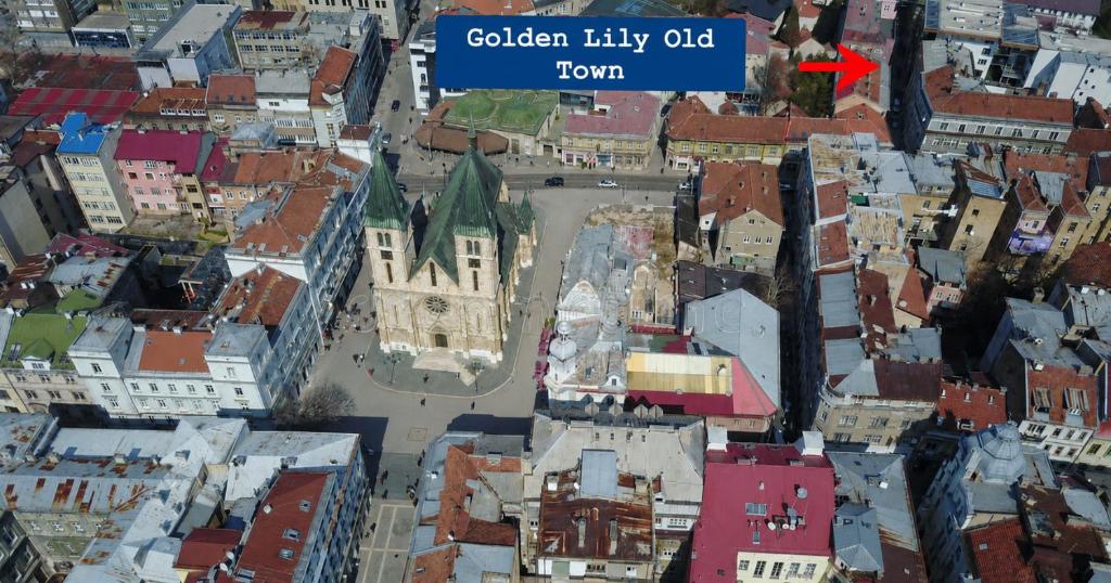 Golden Lily Old Town - 3