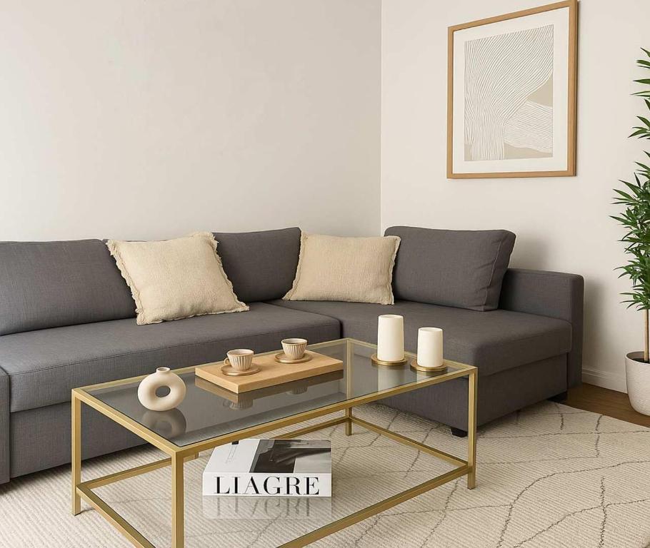 Spacious & chic flat with elevator access - Paris - 3