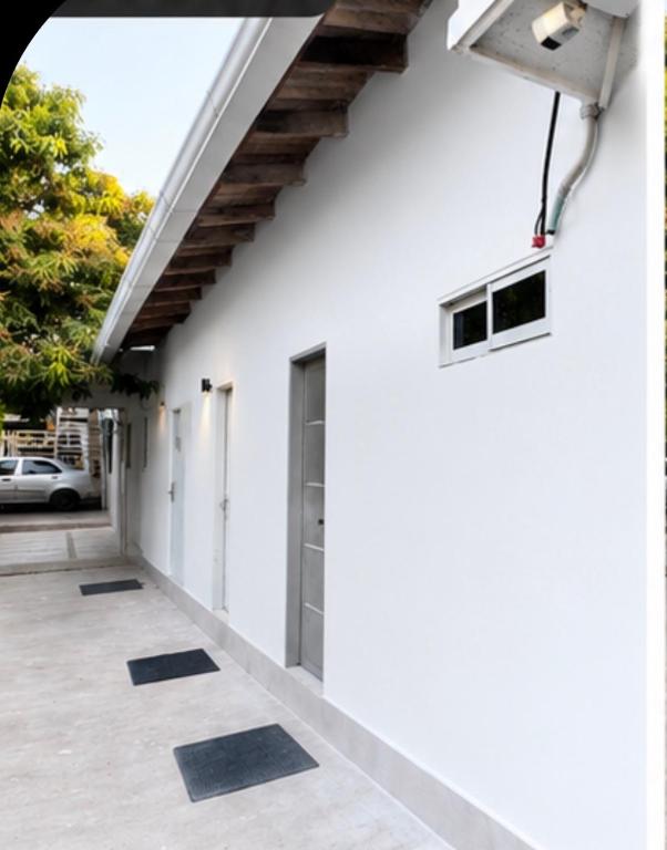 Habitaciónes Entradas Privadas independientes tipo APTO - 4