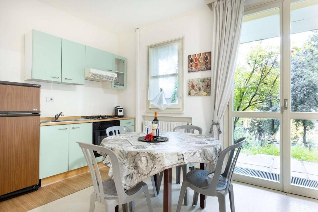 Charming Studio Apartment with Ocean View in Riccione - 4