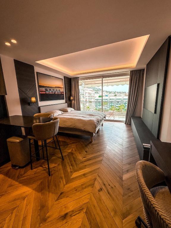 Luxury studio see view - 2