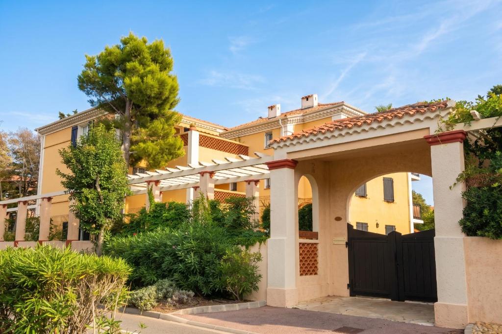 Appartement charmant à Saint-Aygulf avec jardin privé - 2
