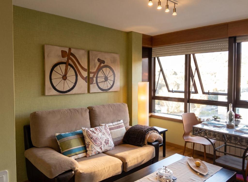 Cosy Apartment in Ourense with Mountain View, 40 m² - 1