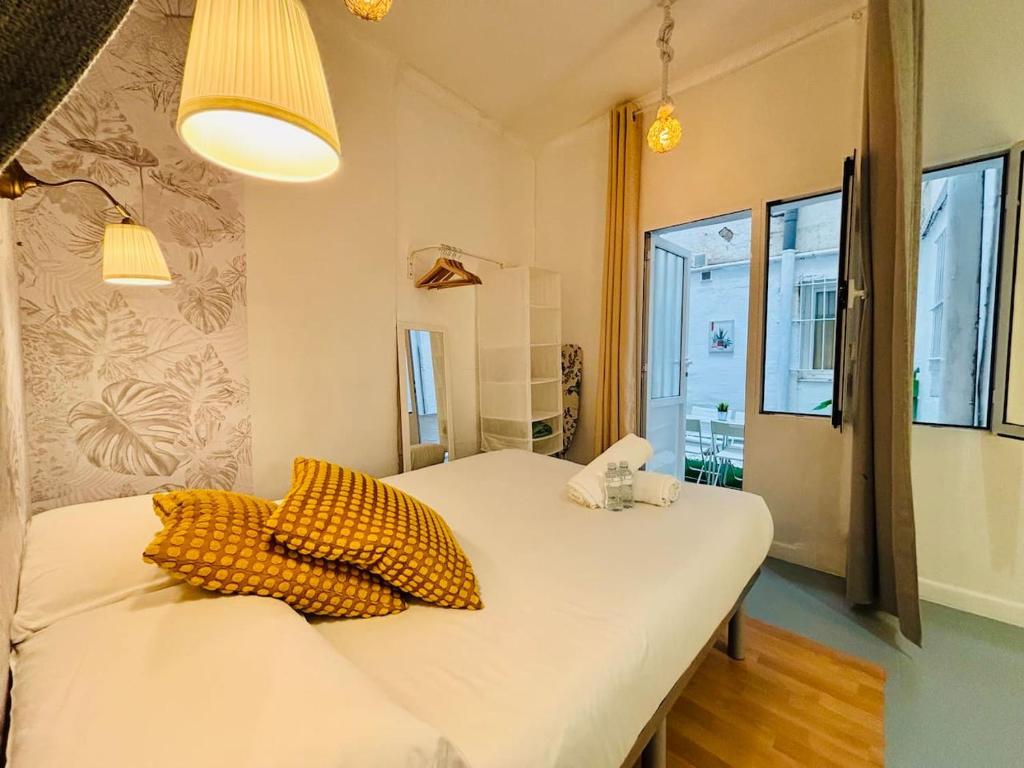 Palacio Real Gardenfront Stylish&Intimate Studio - 1