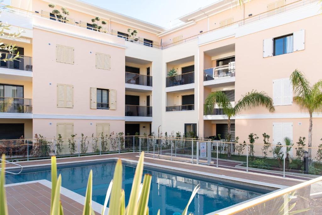 1-Br apartment swimming pool 100m from the beaches - 1