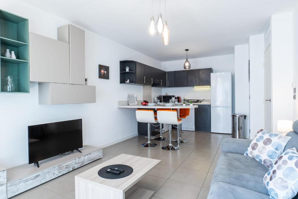 1-Br apartment swimming pool 100m from the beaches - 2