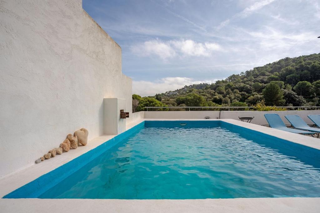 Fantástica casa con piscina y parking en el pueblo - 4