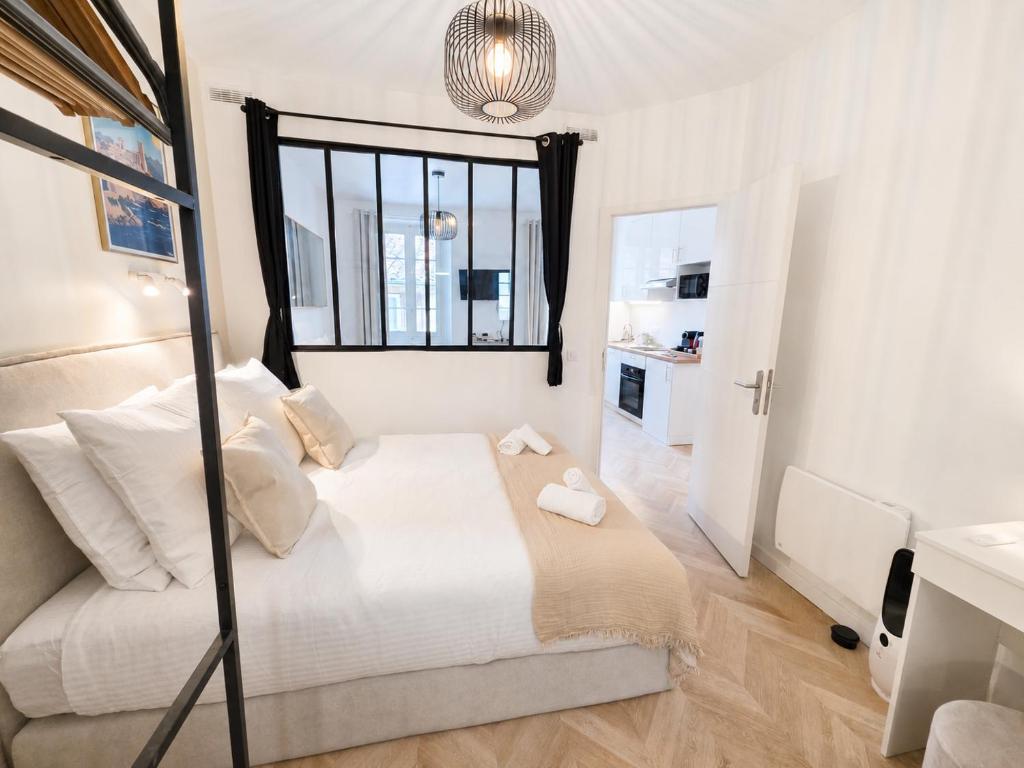 Écrin Prestige, T2, 4P, AC, Cœur du Vieil Antibes - 2