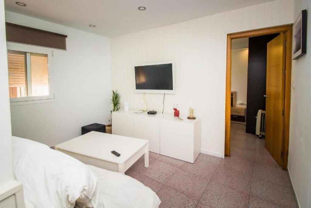 Coqueto Apartamento 50m de playa - 3