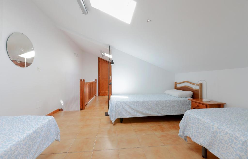 DARUMA APARTMENTS 2-Bedroom Duplex with Sea Views - 2