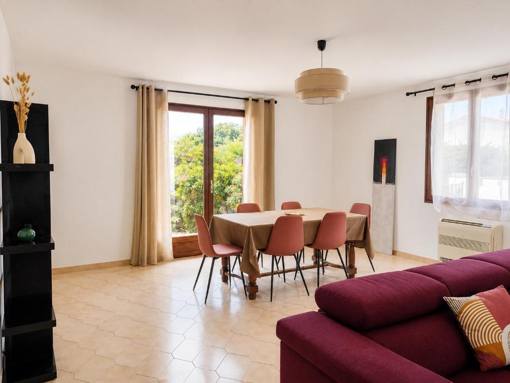 Grande maison familiale avec piscine et jardin - 3