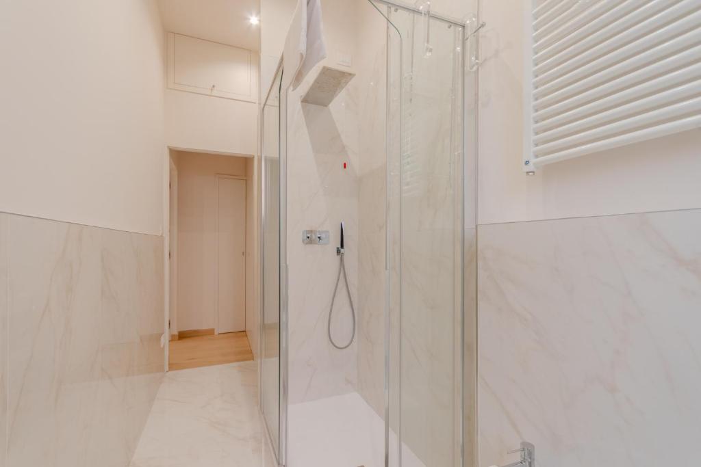 GuestHost - Suite San Lorenzo Chic Apartment with Private Courtyard - 5