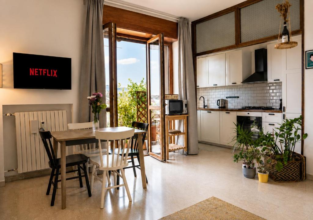 Green Balcony Apartment in Navigli - 2