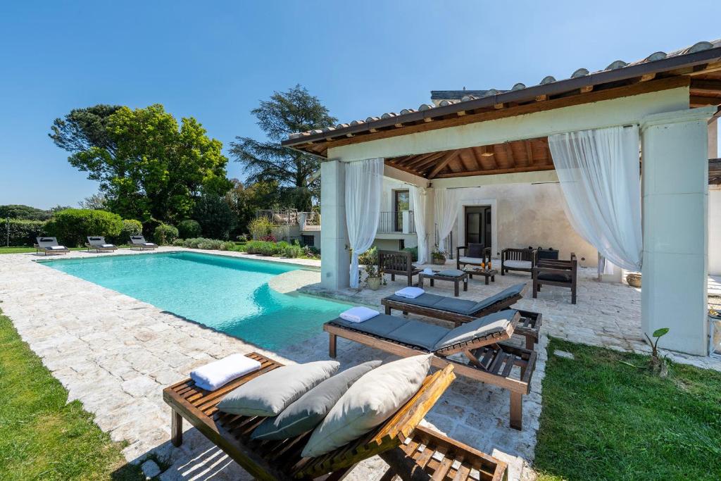 VILLA CORTE SANT'ANNA 6&2, Emma Villas - 2