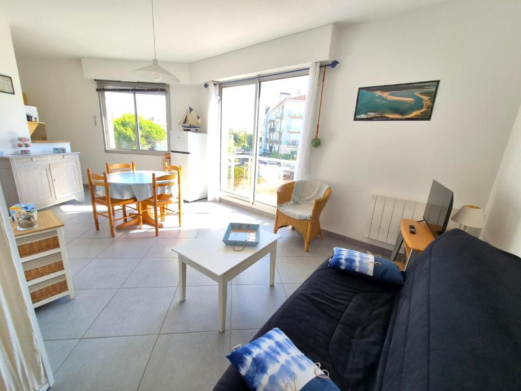 Studio Lumineux Proche Plage et Commerces aux Sables-d'Olonne Animaux Admis - FR-1-92-953 - 4