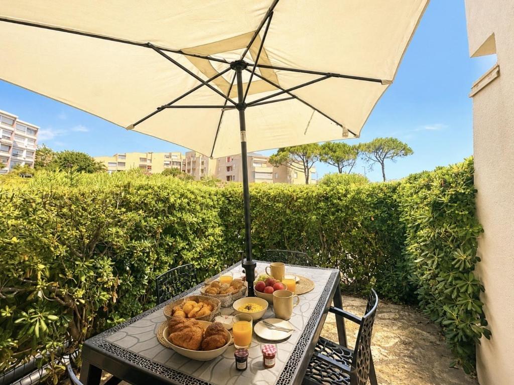 Studio rez-de-jardin à 30m de la plage - FR-1-338-645 - 1